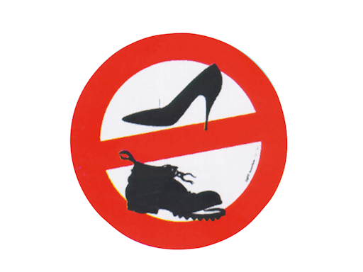 DIVIETO DI SCARPE A BORDO