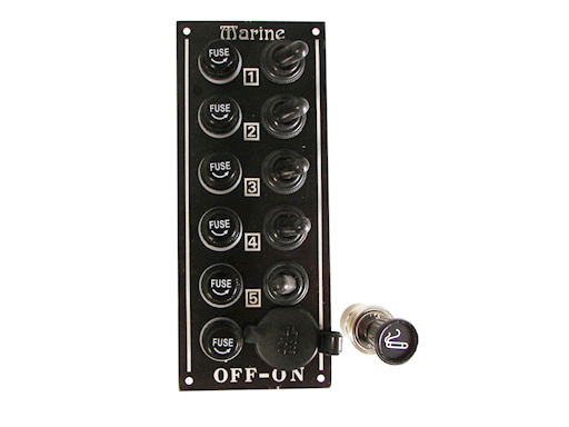 PANNELLO A 5 INTERRUTTORI CON PRESA DI CORRENTE